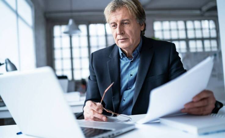 Jak adwokat wspiera klientów w trudnych sprawach rozwodowych?