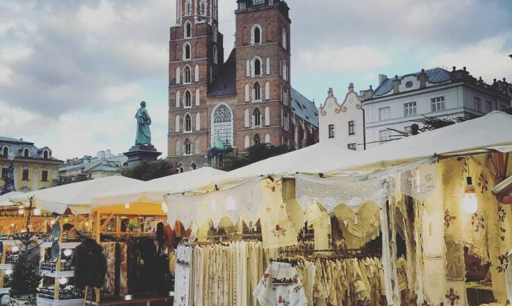 Profesjonalne doradztwo przy wyborze sukienki wieczorowej w Krakowie