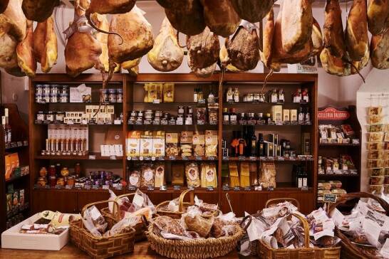 Jak PMMA-pleksi wspiera innowacje w przemyśle spożywczym?