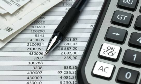 Jak prowadzenie podatkowej księgi przychodów i rozchodów wpływa na finanse spółki?