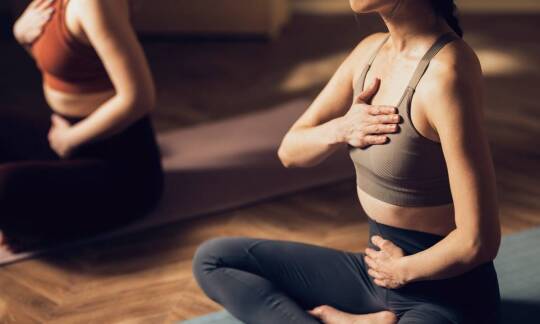 Dlaczego pilates na macie jest idealny dla początkujących w Warszawie?