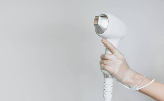 Technologia lasera - jak wpływa na efektywność zabiegów depilacji?