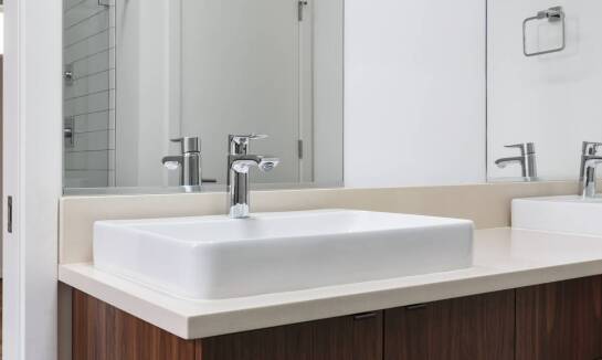 Drzwiczki rewizyjne jako element dekoracyjny i funkcjonalny jednocześnie