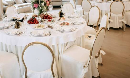 Jak dom weselny w Leżajsku organizuje niezapomniane poprawiny?