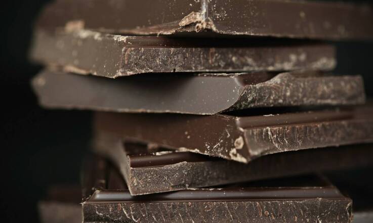 Ręcznie robiona czekolada bez dodatków zwierzęcych: etyczny wybór dla każdego