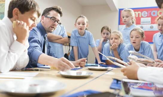 Warsztaty o fazach Księżyca i zaćmieniach: fascynujące zajęcia dla młodych odkrywców