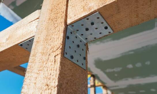 Więźba prefabrykowana: klucz do efektywnego zarządzania przestrzenią dachową