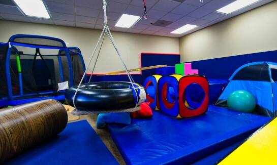 Koszty montażu sal zabaw: jakie czynniki mają wpływ?