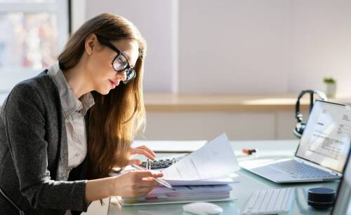 Korzyści z delegowania obsługi księgowej do specjalistów