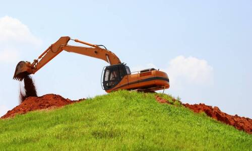 Koszty związane z wzmocnieniem skarpy przed osuwaniem – na co zwrócić uwagę?