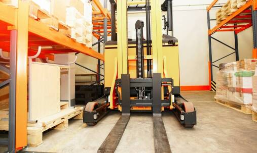 Od czego zależy częstotliwość serwisu wózków widłowych?