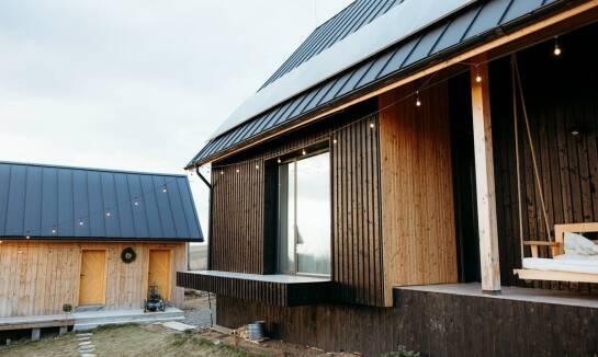 Projektowanie dachów odporne na czynniki zewnętrzne: kluczowe rozwiązania