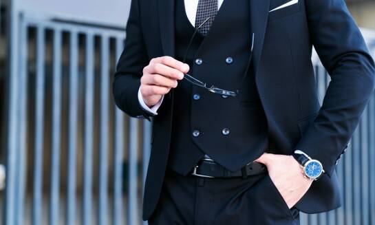 Z czym łączyć koszule wizytowe, by stworzyć stylizację idealną na formalne okazje?