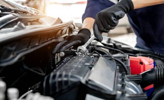 Jak serwis elektromechaniki wpływa na żywotność samochodu?