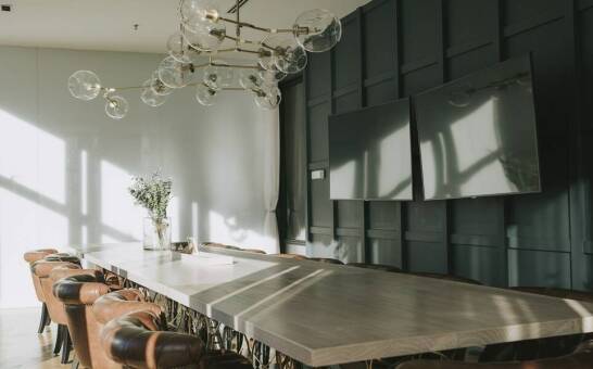 Współczesne połączenie tradycji z nowoczesnością w wrocławskich hotelach