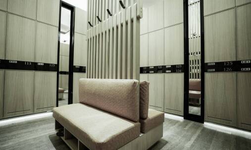 Drzwi wewnętrzne a estetyka wnętrza: jak osiągnąć harmonijną aranżację?