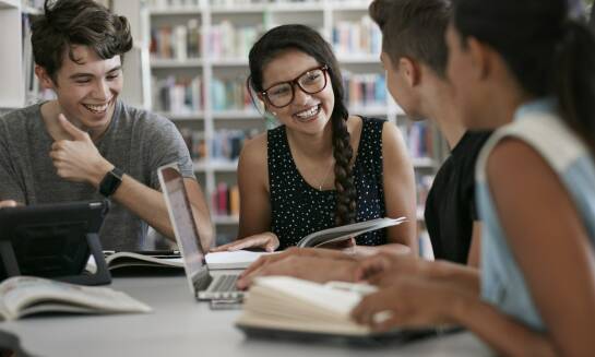 Jakie są główne cele kursu przygotowawczego CAE?