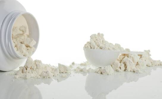 Kiedy najlepiej brać proteiny przed czy po treningu?