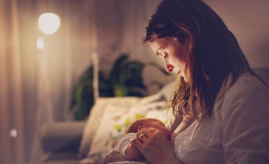 Karmienie piersią w pracy – do jakiego wieku przysługuje przerwa?