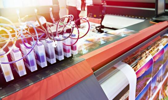 Projektowanie stoisk targowych a potrzeby różnych branż