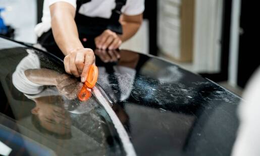 Najczęstsze błędy przy montażu wycieraczek samochodowych