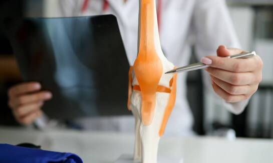 Jak ortopeda dziecięcy diagnozuje i leczy urazy sportowe u najmłodszych?