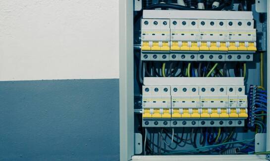 Wyłącznik PWP jako element zwiększający bezpieczeństwo użytkowania urządzeń elektrycznych