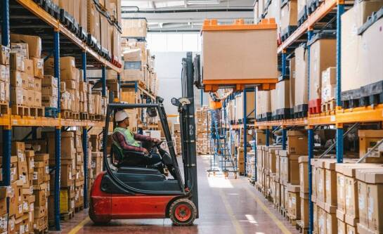 Czym wyłożyć skrzynki na warzywa?