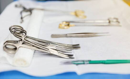 Jakie znieczulenie stosuje się podczas operacji barku?