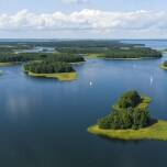 Gdzie pojechać na Mazury z dziećmi i wybrać domki?