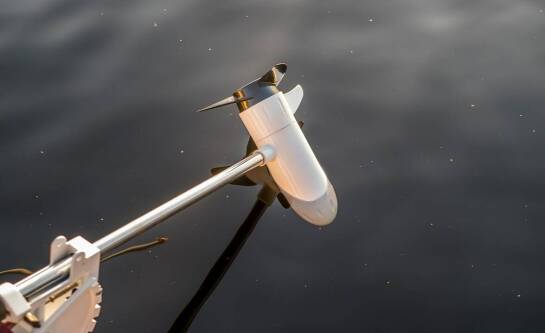 Jaki silnik spalinowy wybrać do łódki wędkarskiej?