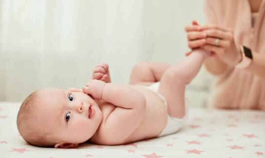 Wpływ masażu na rozwój psychoruchowy niemowląt podczas terapii