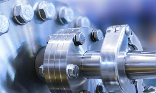 Jak opaska uszczelniająca wpływa na efektywność systemów ochrony środowiska?