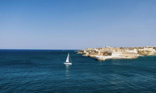 Wyprawy morskie katamaranem wokół Rodos: odkrywaj piękno wyspy