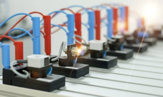 Zastosowanie spektrometru laserowego w ocenie składu chemicznego materiałów