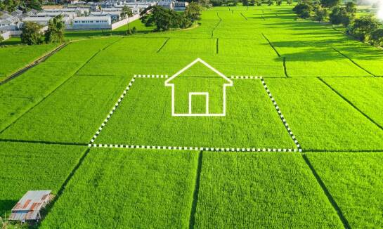 Co może wpływać na obniżenie ceny działki na sprzedaż?