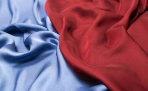 Bawełna czy mikrofibra – co wybrać w piżamach męskich rozpinanych?