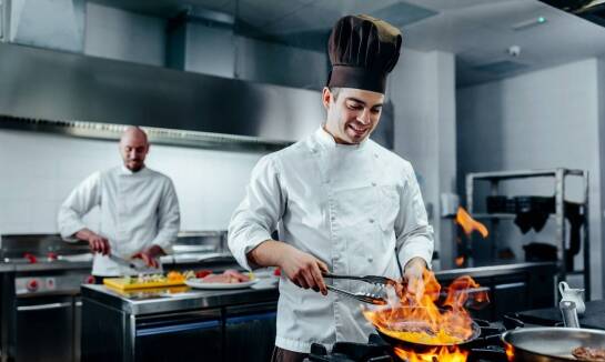 W jaki sposób ciekły azot jest wykorzystywany w gastronomii molekularnej?