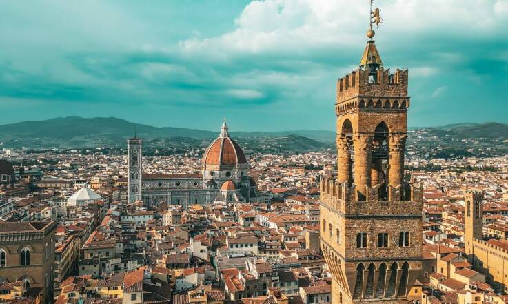 Odkryj mniej znane świątynie Florencji: duchowe dziedzictwo miasta