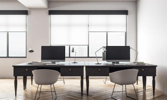 Jak dobrać biurko komputerowe do stylu wnętrza w biurze?