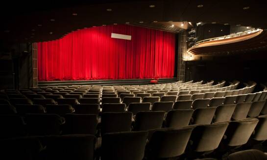Sukienka Anabell – stylizacja na operę i teatr