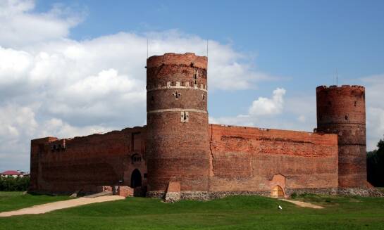 Zamek Książ: jak korzystać z dostępnych zniżek na bilety?