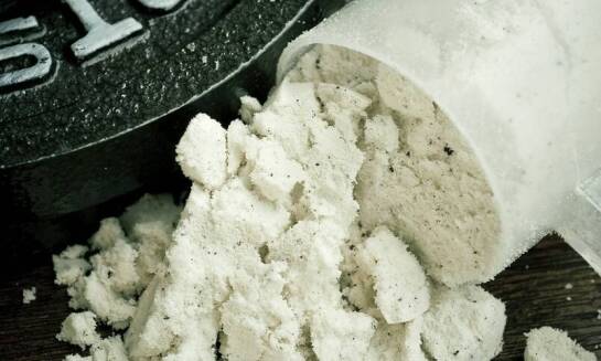 Jak użytkownicy oceniają wpływ kreatyny na masę mięśniową w produktach Fitmax?