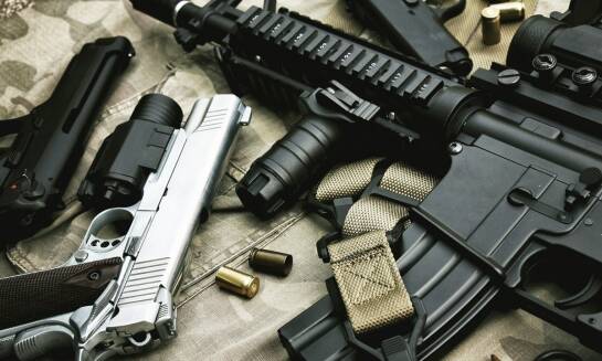 Jakie są korzyści z uczestnictwa w kursach organizowanych przez klub strzelecki?