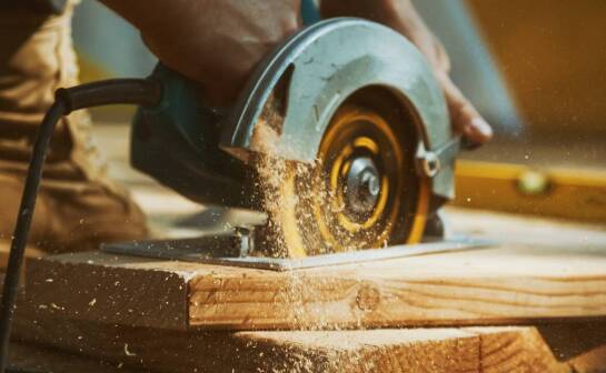 Jak piły tarczowe holzkraft wpływają na efektywność pracy w warsztacie?