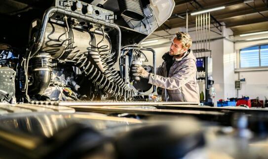 Profesjonalne naprawy Iveco: co obejmuje nasza oferta?