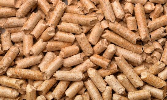 Pellet drewniany – jak jego ekologiczne pochodzenie wpływa na środowisko?