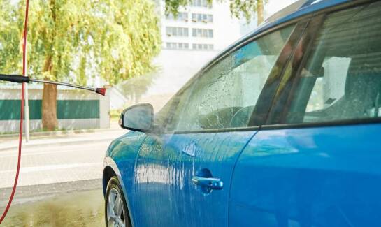 Myjka kabinowa a minimalizacja wpływu na środowisko naturalne