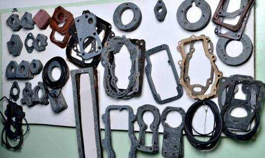 Jak dobrać płyty uszczelkarskie do specyficznych potrzeb przemysłowych?