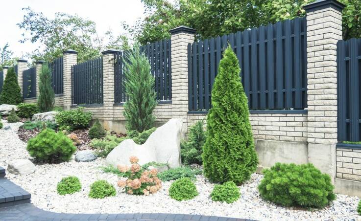 Zróżnicowanie stylów ogrodzeń: jak dobrać odpowiedni do swojego domu?